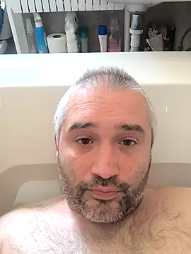 Snapshot of Olomoucak1982 chatting on April 6, 10:38 am Olomoucak1982 online show from April 6, 10:38 am