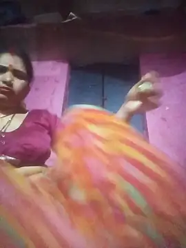Snapshot of Your-shreya143 chatting on April 10, 9:30 pm Your-shreya143 online show from April 10, 9:30 pm