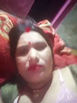 Snapshot of Your-shreya143 chatting on April 13, 9:20 pm Your-shreya143 online show from April 13, 9:20 pm