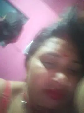 Snapshot of Your-shreya143 chatting on April 15, 9:59 pm Your-shreya143 online show from April 15, 9:59 pm