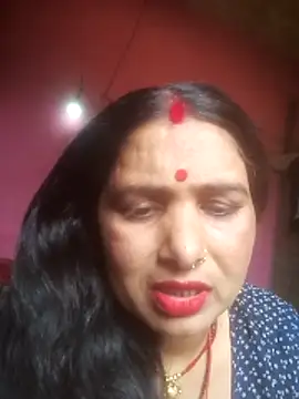 Snapshot of Your-shreya143 chatting on April 20, 7:11 am Your-shreya143 online show from April 20, 7:11 am