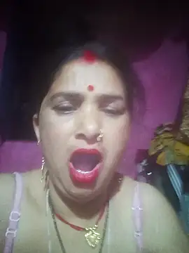 Snapshot of Your-shreya143 chatting on April 20, 10:00 pm Your-shreya143 online show from April 20, 10:00 pm