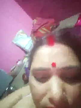 Snapshot of Your-shreya143 chatting on April 26, 10:07 pm Your-shreya143 online show from April 26, 10:07 pm