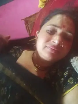 Snapshot of Your-shreya143 chatting on April 29, 10:19 am Your-shreya143 online show from April 29, 10:19 am
