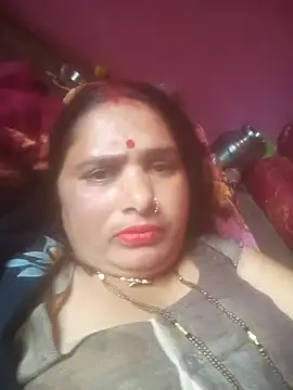 Snapshot of Your-shreya143 chatting on May 3, 7:25 am Your-shreya143 online show from May 3, 7:25 am