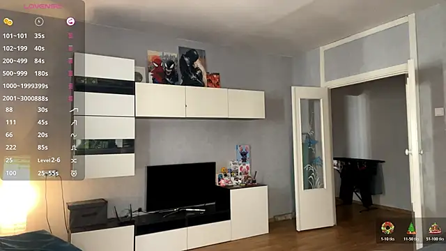 AveryBerkson online show from February 22, 9:19 am