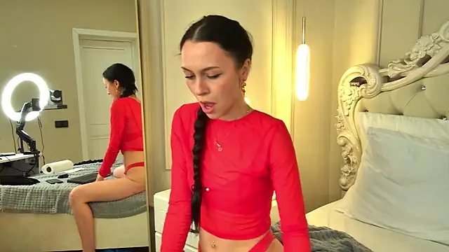 Snapshot of MonicaMercer chatting on March 12, 8:42 am MonicaMercer online show from March 12, 8:42 am