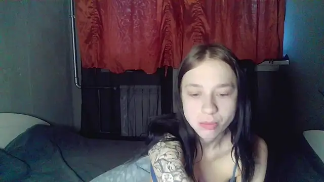 Snapshot of imChatty_Alice chatting on February 20, 2:41 am imChatty Alice online show from February 20, 2:41 am