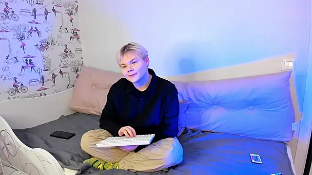 Brian Mils online show from December 5, 8:01 am