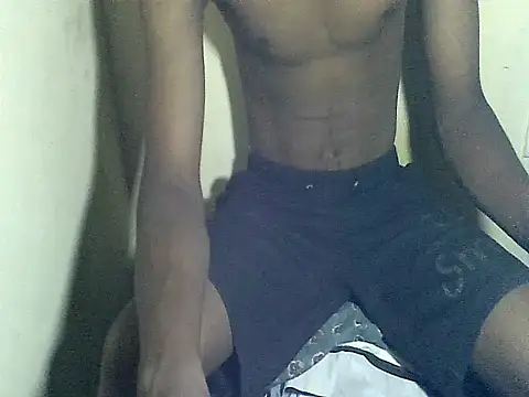 Snapshot of londanirc chatting on March 18, 8:17 am londanirc online show from March 18, 8:17 am