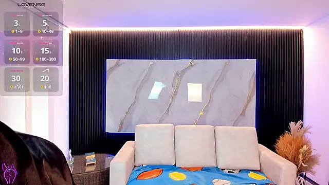 Snapshot of TiffanyHoustton chatting on February 26, 12:04 pm TiffanyHoustton online show from February 26, 12:04 pm