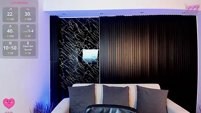 Snapshot of TiffanyHoustton chatting on March 16, 11:58 am TiffanyHoustton online show from March 16, 11:58 am