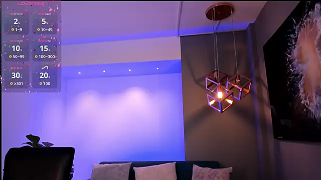 Snapshot of TiffanyHoustton chatting on March 29, 12:16 pm TiffanyHoustton online show from March 29, 12:16 pm