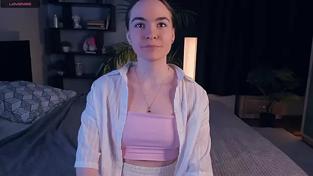 EunChesley online show from February 9, 11:36 am