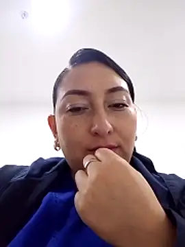 Valeria montana  online show from February 17, 12:01 pm