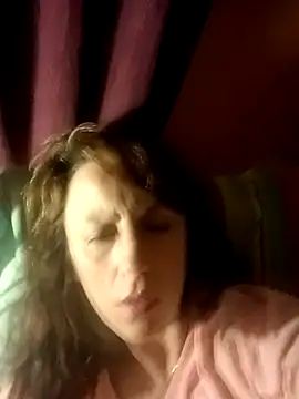 Snapshot of lacatamiau chatting on February 25, 8:57 am lacatamiau online show from February 25, 8:57 am