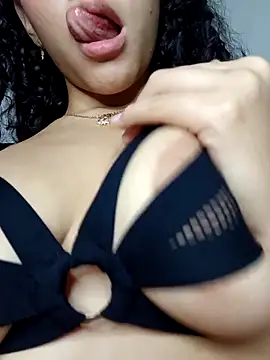 curlie dream online show from February 9, 4:00 pm