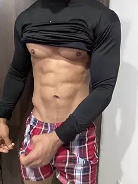 BrunoHot  online show from December 17, 2:23 pm