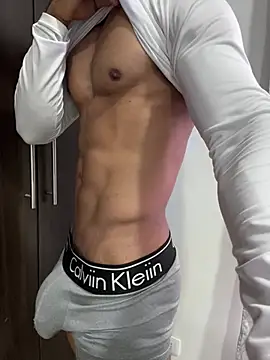 BrunoHot  online show from February 1, 3:21 pm