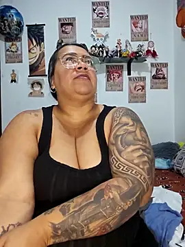 Snapshot of vicky-duarte chatting on May 2, 5:23 am vicky-duarte online show from May 2, 5:23 am