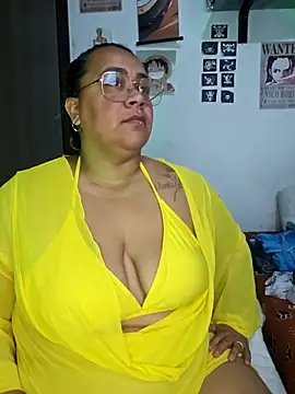 Snapshot of vicky-duarte chatting on May 9, 10:15 pm vicky-duarte online show from May 9, 10:15 pm