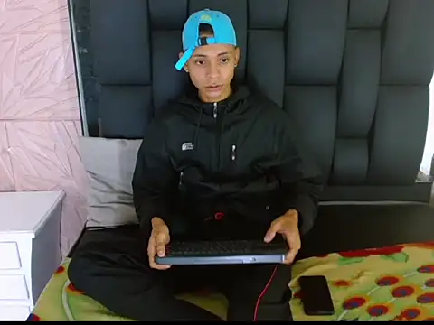 Axel Marcu online show from December 16, 4:50 am