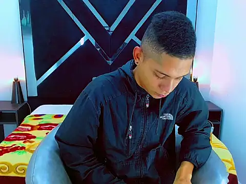 Axel Marcu online show from December 21, 2:24 pm