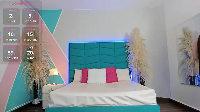  victoria collins  online show from January 10, 7:59 pm