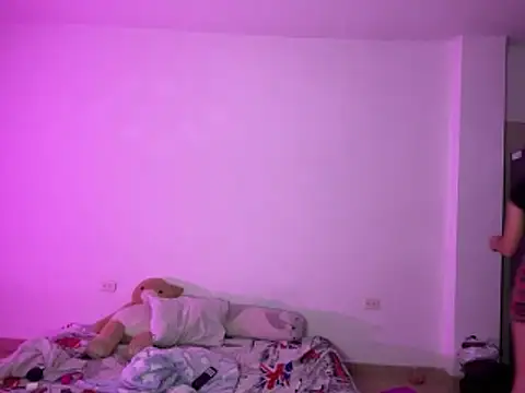 Anne Wyntheris online show from December 19, 1:56 am