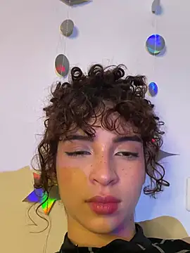 Anne Wyntheris online show from March 10, 4:06 am