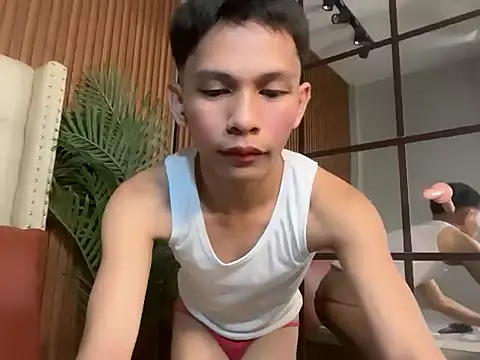 TheBoyAboveYou online show from May 18, 2:07 am
