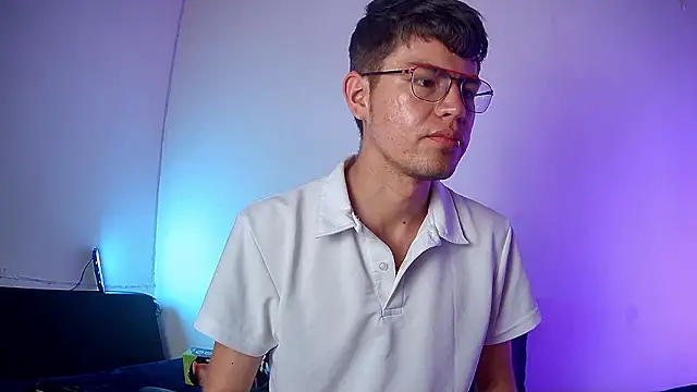 nicolatinboy online show from February 23, 9:23 pm