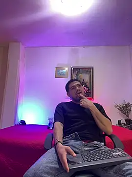 williamsmiiths16 online show from March 9, 11:47 am