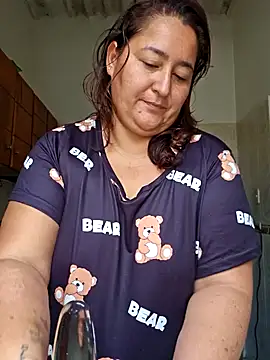 VioletBruces online show from April 28, 4:23 pm