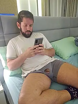 Snapshot of RipMyUnderwear chatting on June 17, 12:24 am RipMyUnderwear online show from June 17, 12:24 am