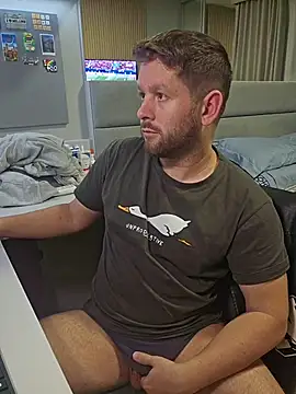 Snapshot of RipMyUnderwear chatting on July 2, 8:48 pm RipMyUnderwear online show from July 2, 8:48 pm