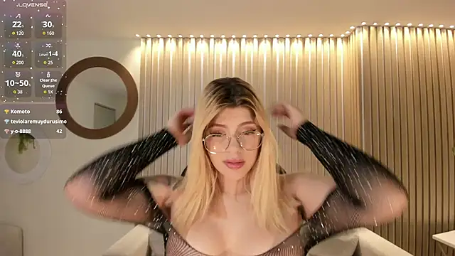 MadisonKane online show from April 25, 1:41 pm