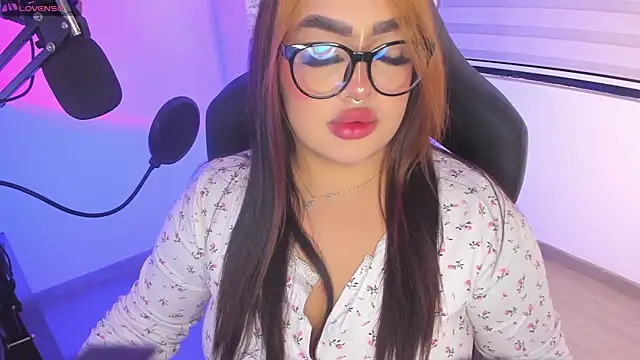 asheryn online show from February 11, 1:43 am