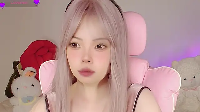 Snapshot of Miyeoonn chatting on May 24, 6:24 pm Miyeoonn online show from May 24, 6:24 pm