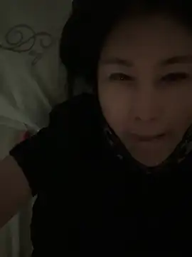 Snapshot of luckybaby666999 chatting on April 12, 12:43 pm luckybaby666999 online show from April 12, 12:43 pm