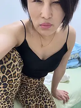 Snapshot of luckybaby666999 chatting on April 16, 1:12 pm luckybaby666999 online show from April 16, 1:12 pm