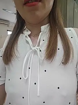 Snapshot of Baby-Linh chatting on May 31, 1:36 am Baby-Linh online show from May 31, 1:36 am