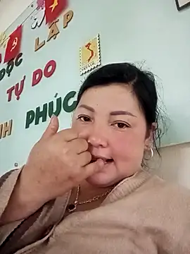 sary-hot2x online show from April 27, 11:03 pm