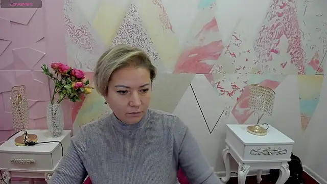 victorynika online show from December 3, 8:12 am