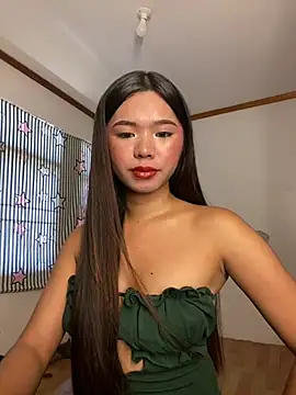 Snapshot of voganmarie chatting on April 5, 4:09 am voganmarie online show from April 5, 4:09 am