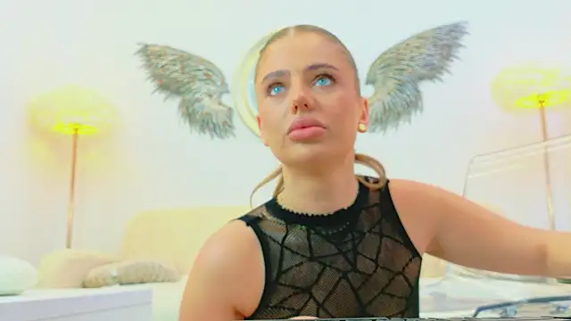 Vika Fever online show from December 17, 4:29 am