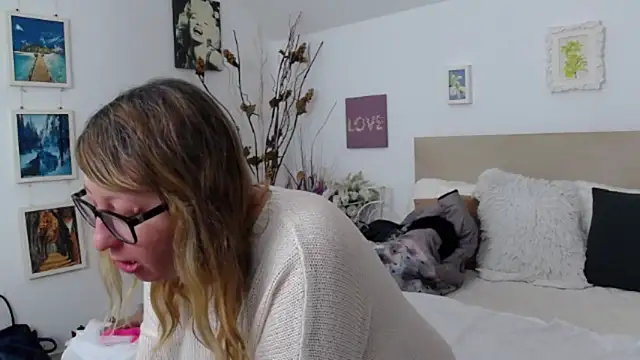 Snapshot of OlgaPavlova chatting on February 17, 1:18 pm OlgaPavlova online show from February 17, 1:18 pm