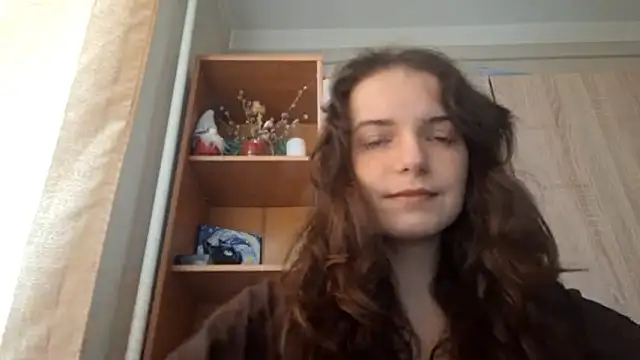 KellyKelik online show from February 5, 9:03 am