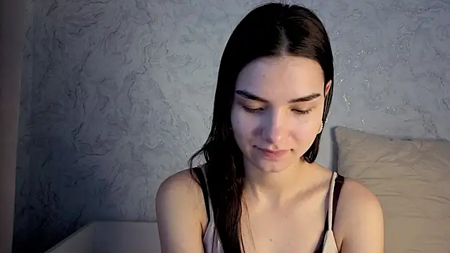 Laura Sunday online show from March 22, 8:40 am