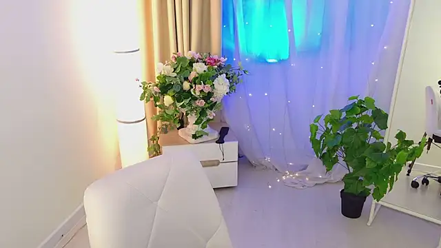 Babe Live online show from April 4, 3:42 pm